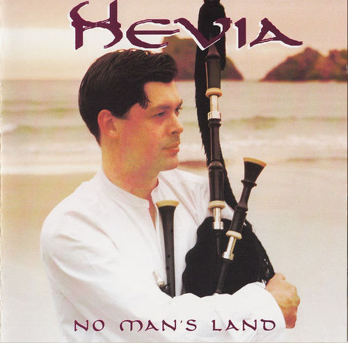 Hevia - no man's land
